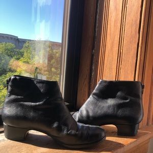 Rachel Comey Black Leather Booties ✨